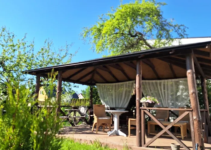 Kraavi Guest Hostel
